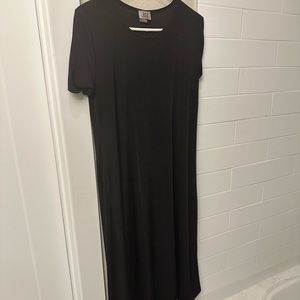 Jostar Black Short Sleeved Dress